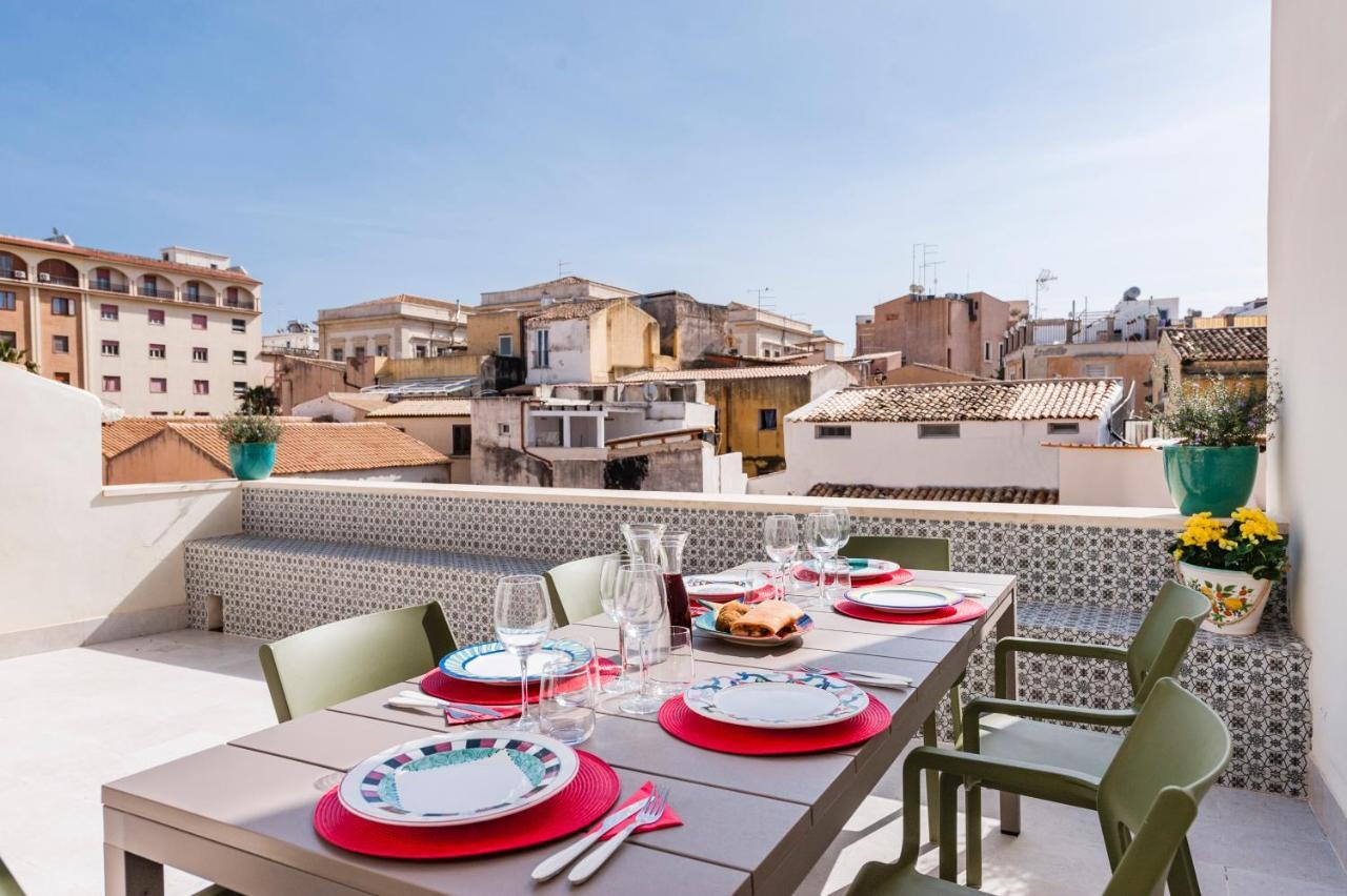 2 Soru Ortigia Holiday Home - Attico Con Terrazza Syracuse Luaran gambar