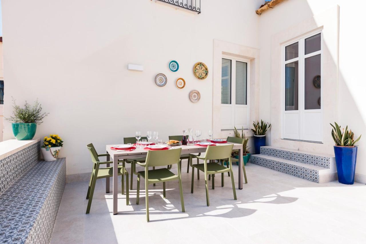 2 Soru Ortigia Holiday Home - Attico Con Terrazza Syracuse Luaran gambar